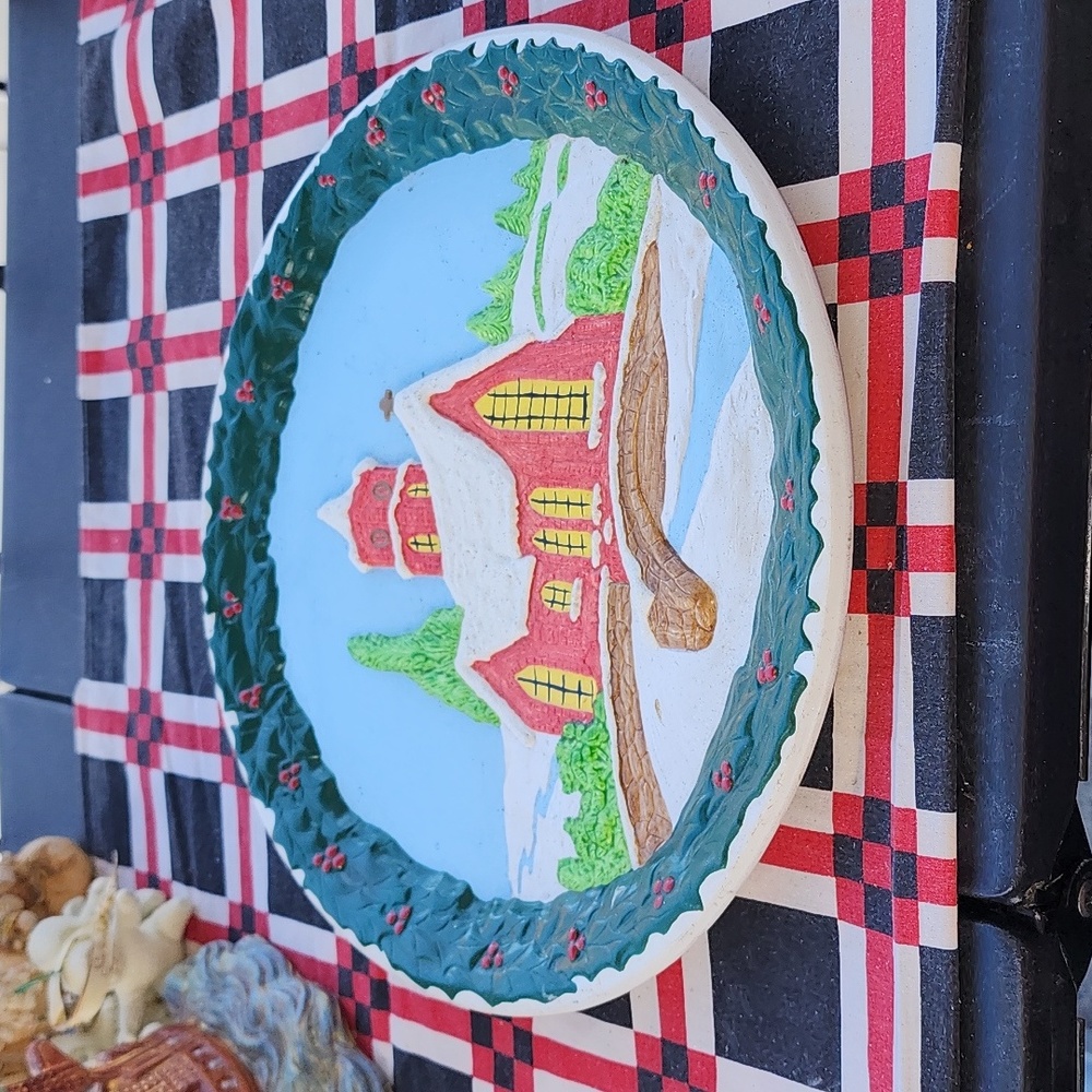 HASSINGER MOLD, HAND MADE & HAND PAINTED 🎨